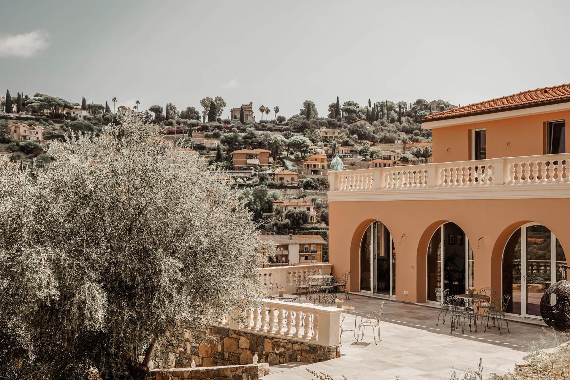 Residenza Villa Genua ボルディゲーラ エクステリア 写真